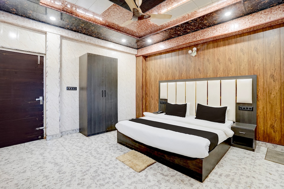 Hotel O Aurivique hotels and Banquets, Gomti Nagar Extension Lucknow, Lucknow