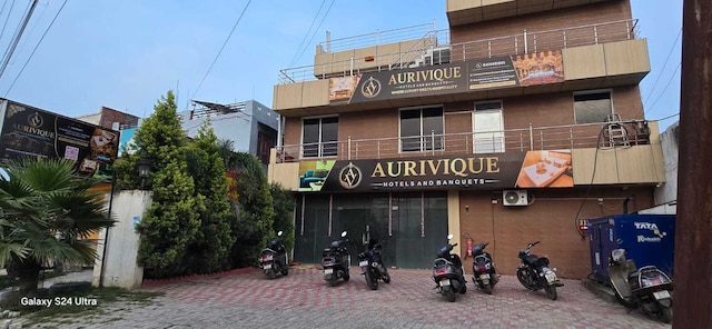 Hotel O Aurivique hotels and Banquets