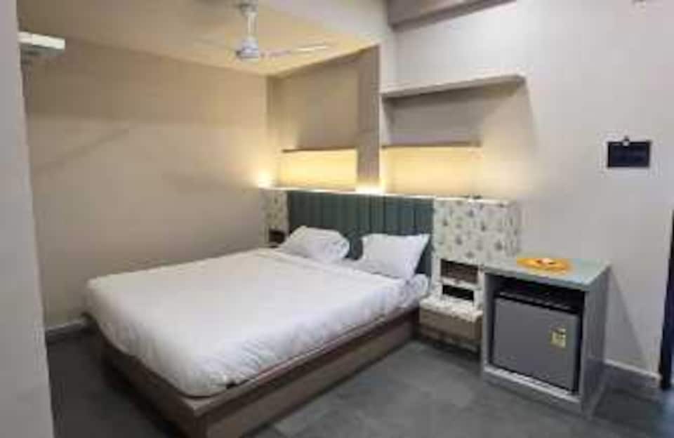 Spot on  HOTEL BEST INN, Valsad, Valsad