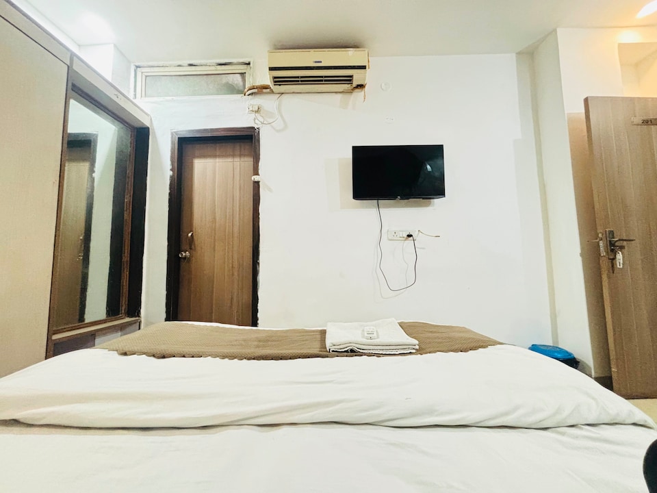 Hotel O Hem, MP Nagar Bhopal, Bhopal