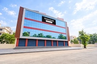 Townhouse Vishwavidyalaya Metro Station Kanpur