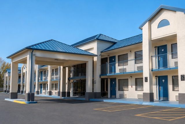 Eco Lodge Inn & Suites Bentonville near I 49