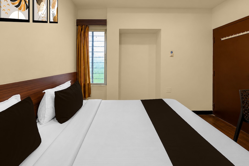 Hotel O Lakdi Ka Pul Formerly Stay Comfort, Lakdikapul, Hyderabad