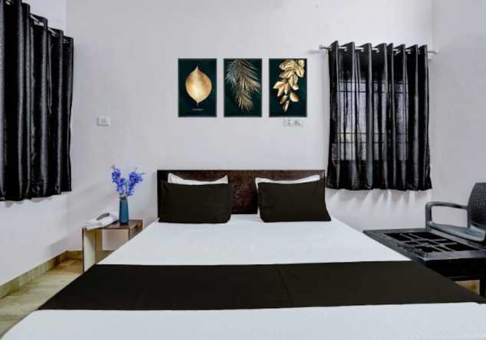 SPOT ON Hotel the Den, Bhilai, Bhilai