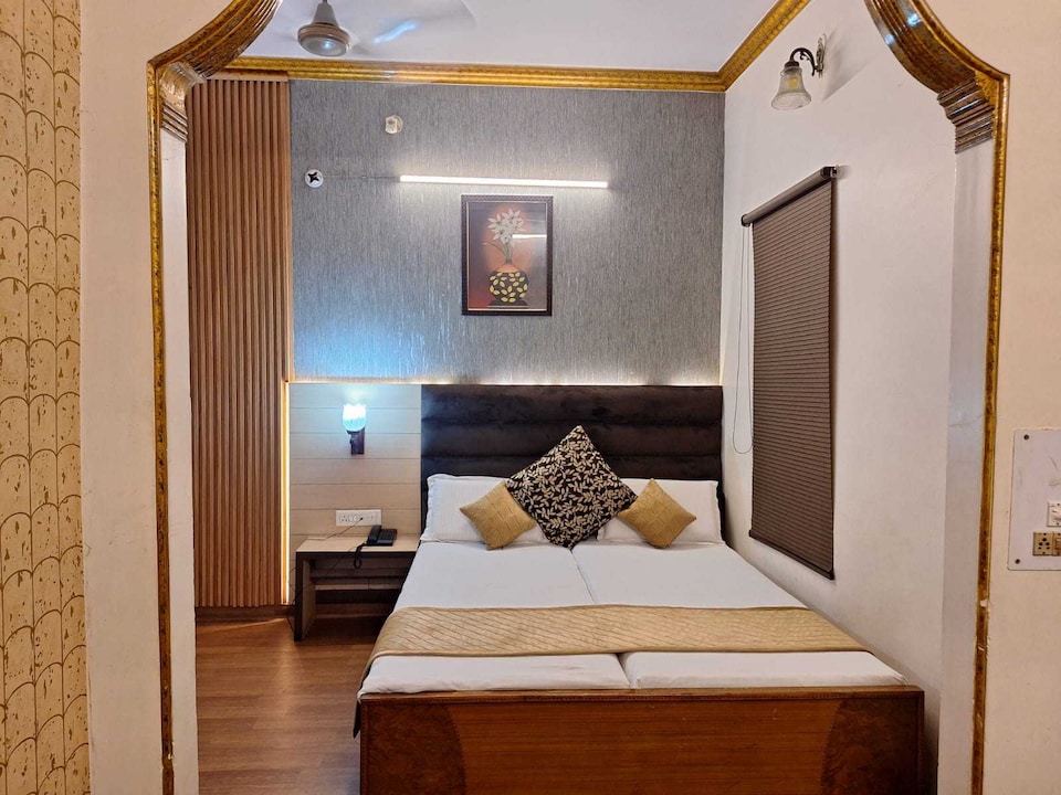 SPOT ON  INDIA HOTEL RESTAURANT AND BAR, Aligarh, Aligarh