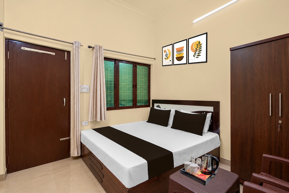 Hotel O Uttarakhand B/b, Dehradun ISBT, Dehradun