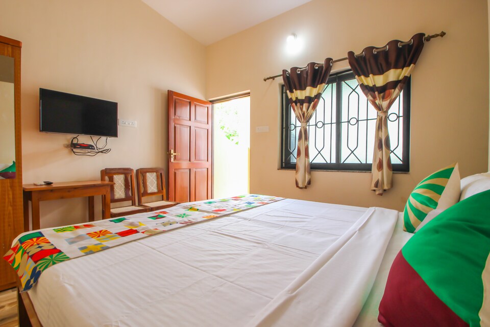 OYO 15472 Martinet Studio, Vagator Goa, गोवा