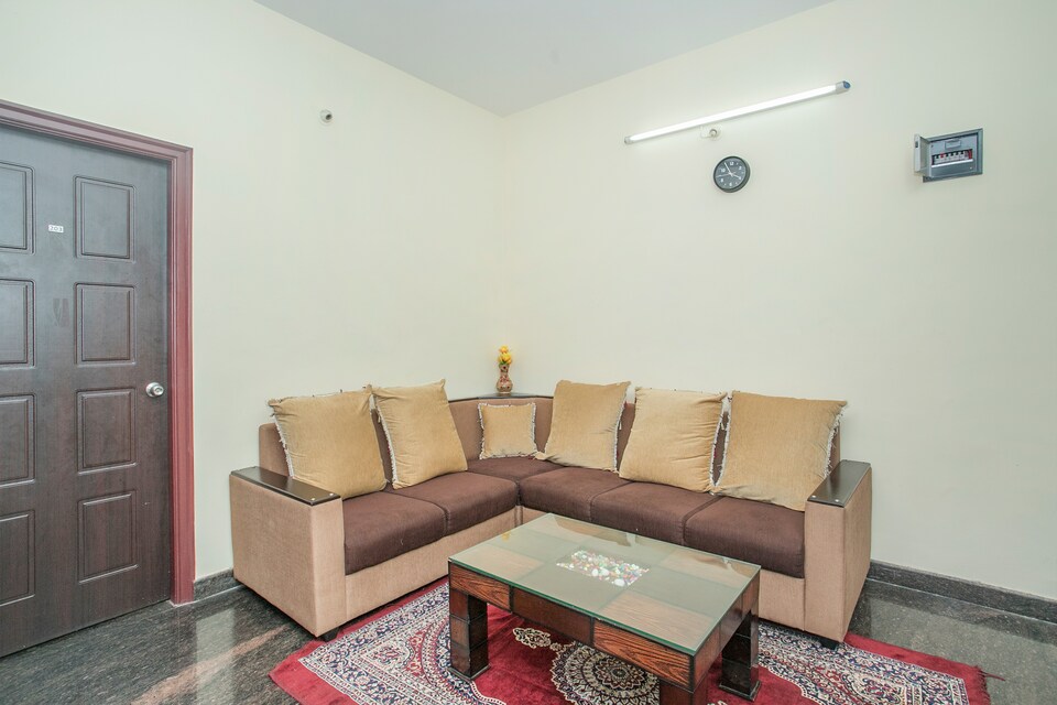 OYO 15482 Delite Suites, Yehalanka Bangalore, Bangalore