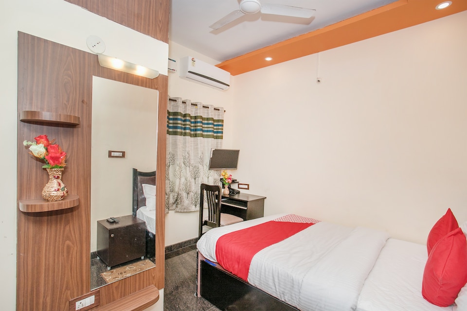 OYO 15482 Delite Suites, Yehalanka Bangalore, Bangalore