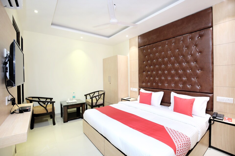 OYO 15486 Hotel the diamond, Zirakpur, Zirakpur
