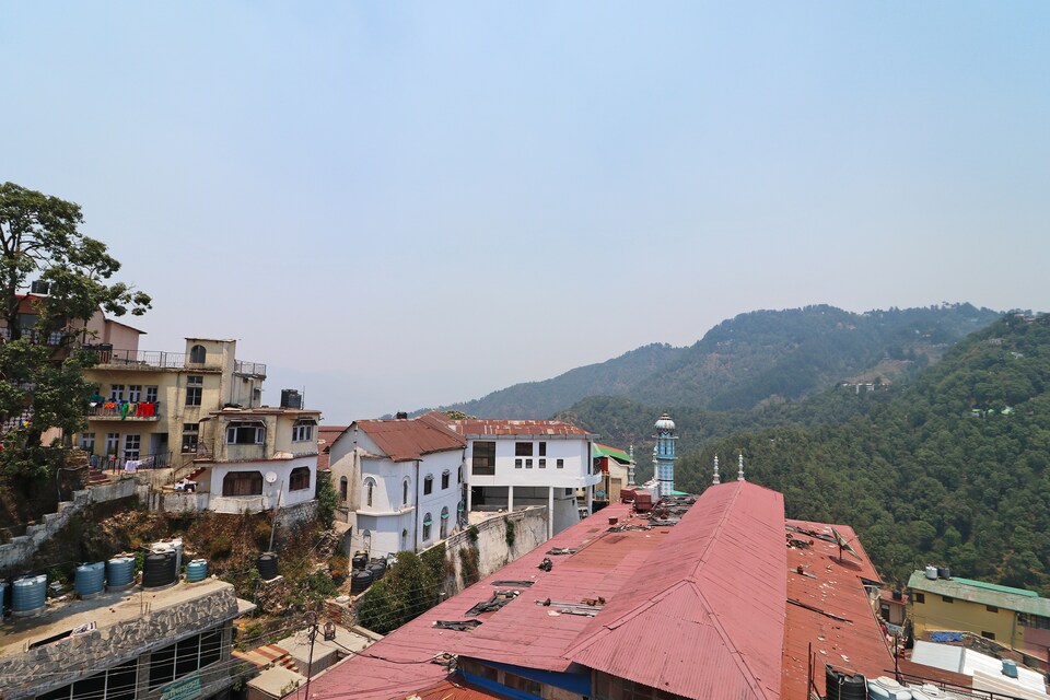OYO 15490 Home Nature Hunt Studio Mall Road, Mall Road Mussoorie, Mussoorie