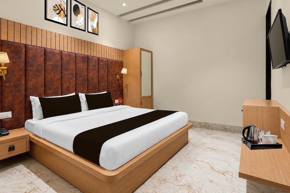 Super Collection O Ajit Nagar Amritsar, Golden Temple Road Amritsar, Amritsar