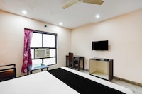 Townhouse OAK Sri Ganesh Temple Secunderabad
