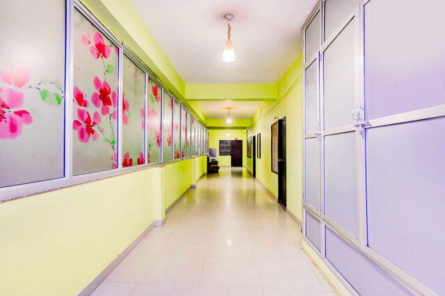 Hotel O Vishweshwaraiya Botanical Garden