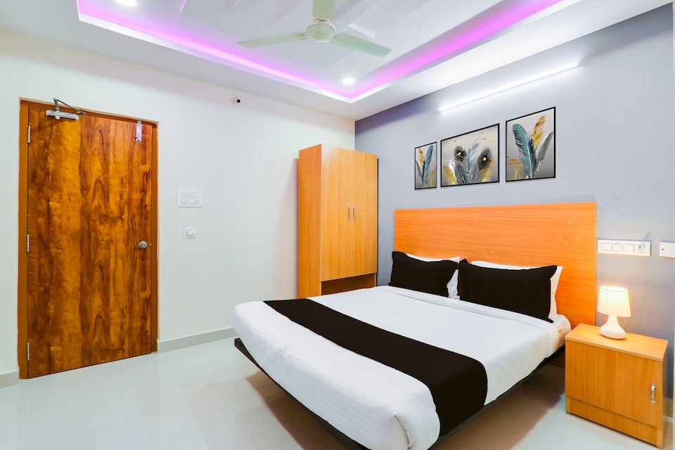 Townhouse OAK Telecom Nagar Gachibowli, Gachibowli, Hyderabad