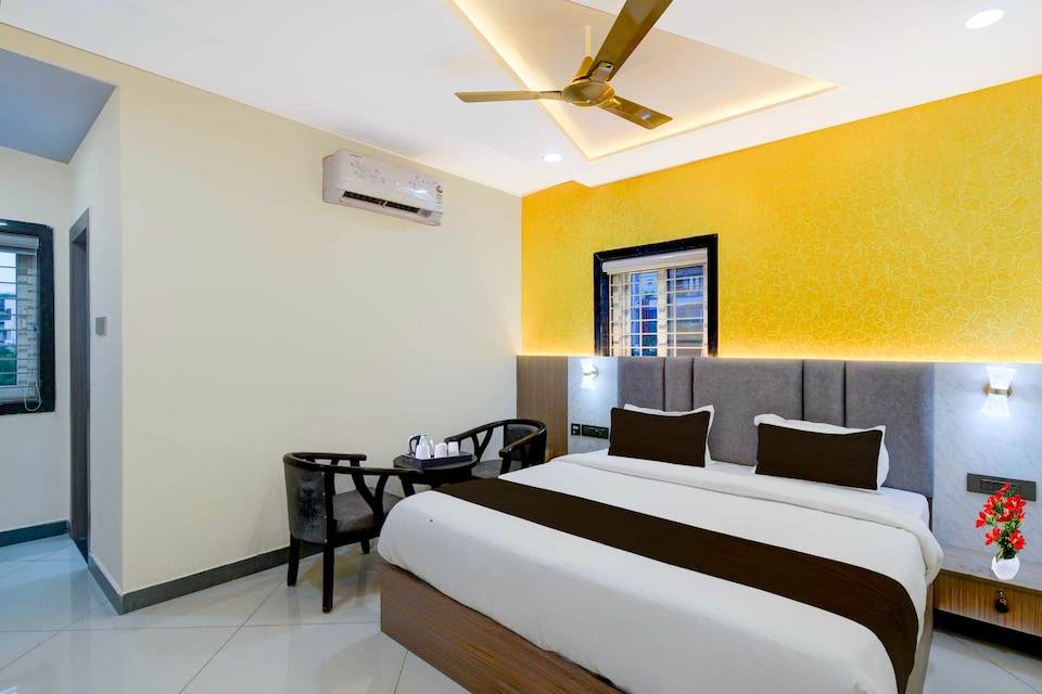 Townhouse OAK Khajaguda X Road Bus Stand, Gachibowli, Hyderabad