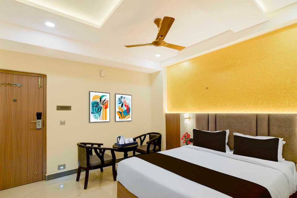 Townhouse OAK Khajaguda X Road Bus Stand, Gachibowli, Hyderabad