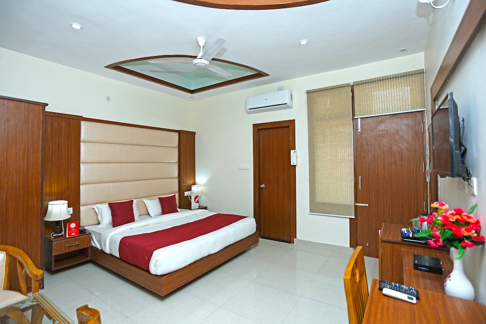 Capital O 15502 The Grand Alova, Laxman Jhoola Rishikesh, Rishikesh