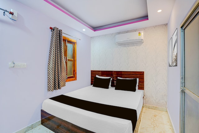 Hotel O The Moksh Inn Guest House 