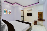 Hotel O The Moksh Inn Guest House 