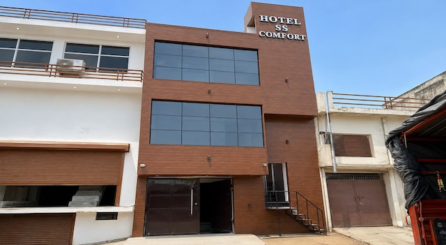 Hotel O SS Comfort