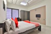 OYO Shreeji Sangeet Apartments