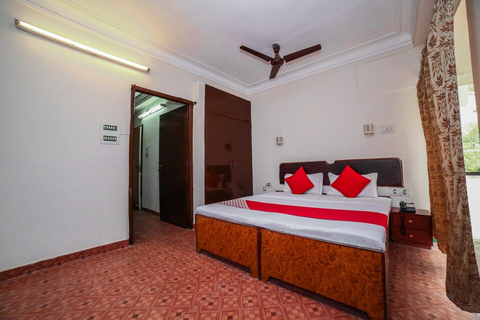 OYO 15512 Hotel shivalaya, Gwalior, Gwalior