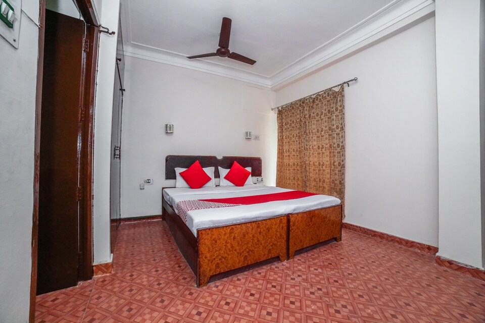OYO 15512 Hotel shivalaya, Gwalior, Gwalior