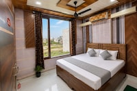 OYO 847472 HOTEL DHIR ELITE RESIDENCY