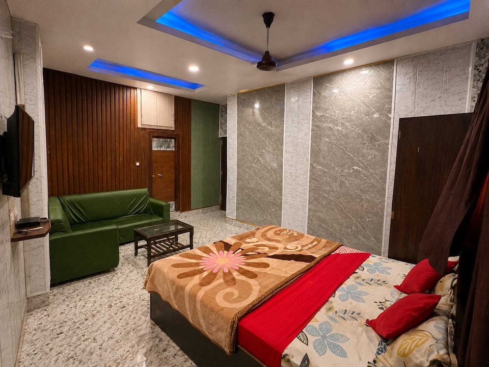 Spot On The Subdhara Palacee, Muzaffarpur, Muzaffarpur