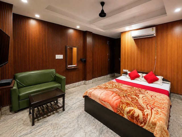 Spot On The Subdhara Palacee