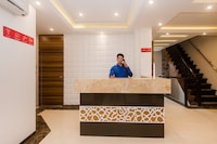 OYO Hotel Grand Residency Near Marine Drive Beach