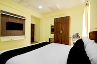 Townhouse Airport Road Bangalore Formerly Shree Hotel