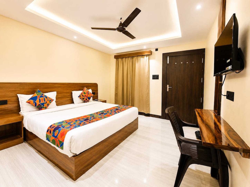 SPOT ON Hotel Shahi Palace, Golghar, Gorakhpur