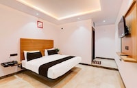 SPOT ON Hotel Golden Tulip'z