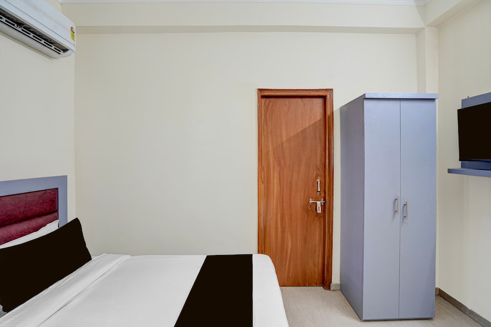 Hotel O Uttaranchal University Road Formerly Mid-Town, Chakrata Road Dehradun, Dehradun