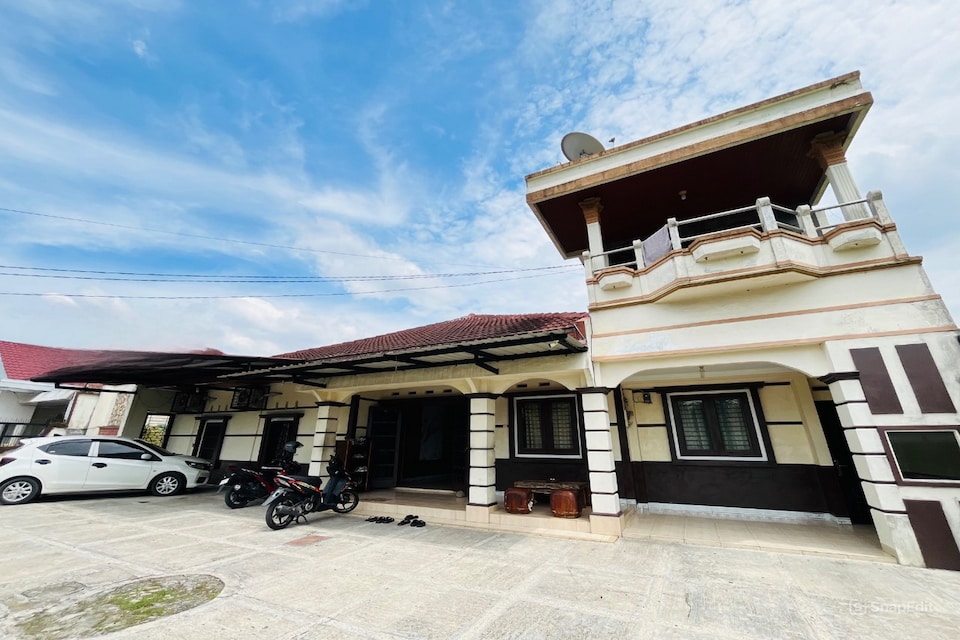 Hotel O near Universitas Sumatera Utara formerly Mansyur III Guest House Syariah, Medan, Medan