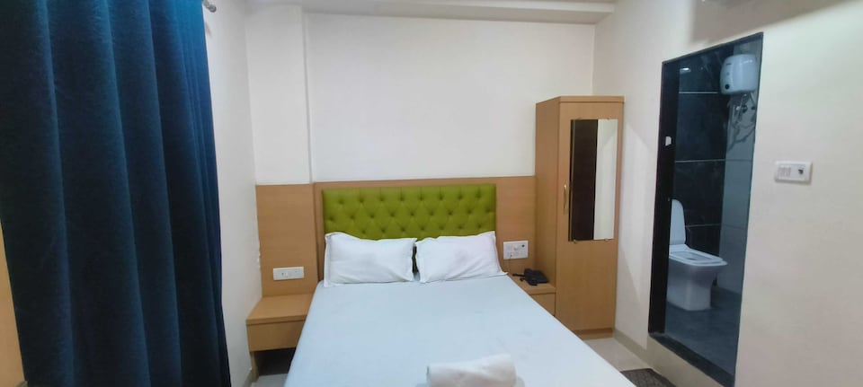  HOTEL O CU LODGING , Mumbai Chembur-Kurla-Ghatkopar, Mumbai