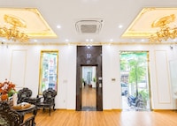 Queen Hotel Hue By Belvilla