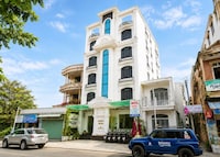 Queen Hotel Hue By Belvilla