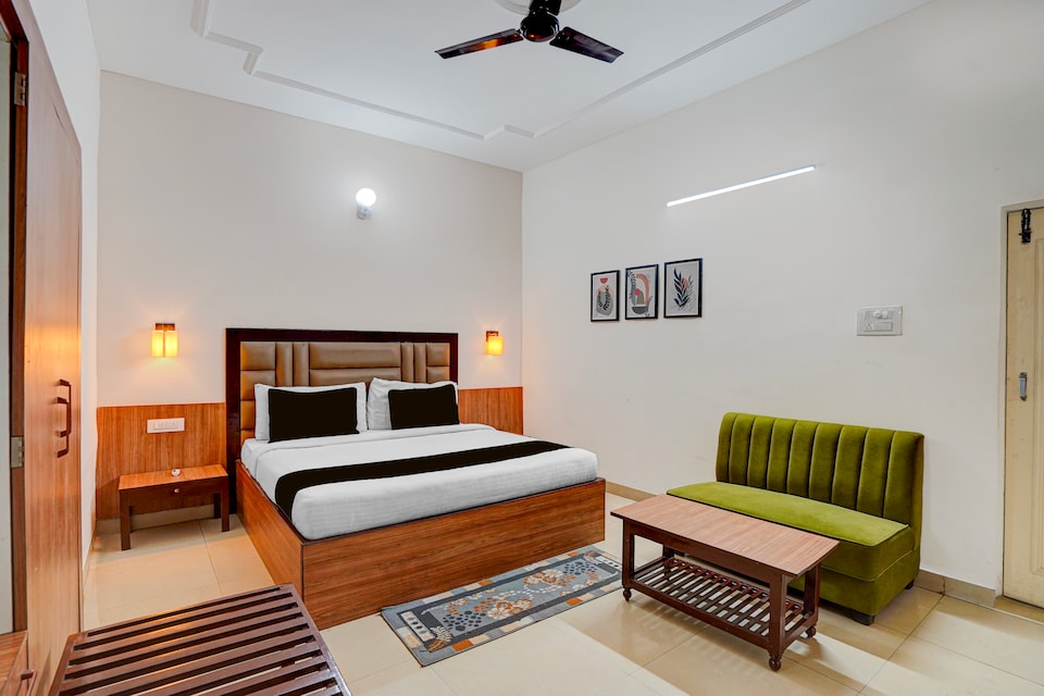 Hotel O S R International , Lalpur, Ranchi