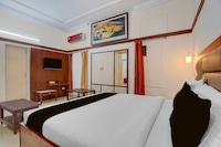 Hotel O S R International 