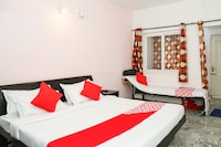 OYO Hotel Holiday Home
