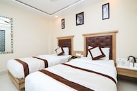 OYO Hotel Amar International Near Gurudwara Shri Bangla Sahib