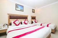 OYO Hotel Amar International Near Gurudwara Shri Bangla Sahib