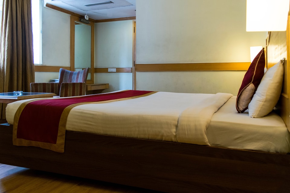 OYO 520 Hotel Nandhini Palace, Electronic City Phase 1 Bangalore, Bangalore