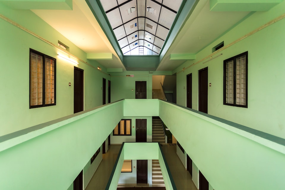 OYO 15598 Cochin Airport Hotel, Airport Kochi, Kochi