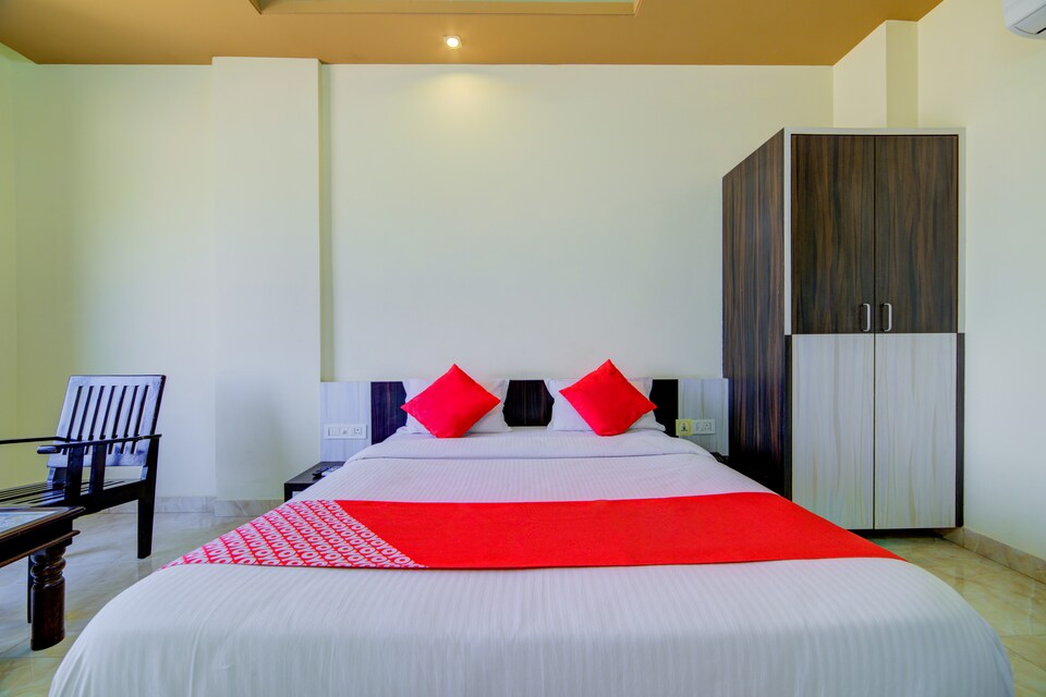 OYO 15611 Hotel Bikaner Haveli, Hawa Mahal, Jaipur