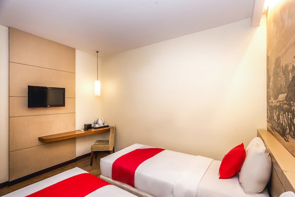 OYO 110 Feodora Hotel, Tanjung Duren, Jakarta