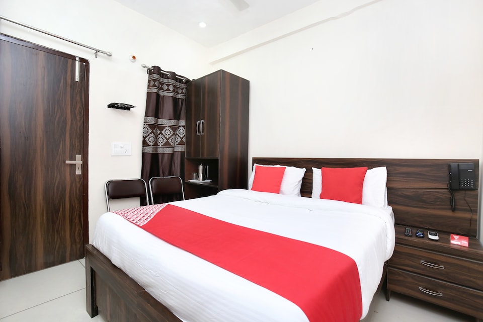 OYO 15620 Hotel Dynasty, Mohali, Mohali